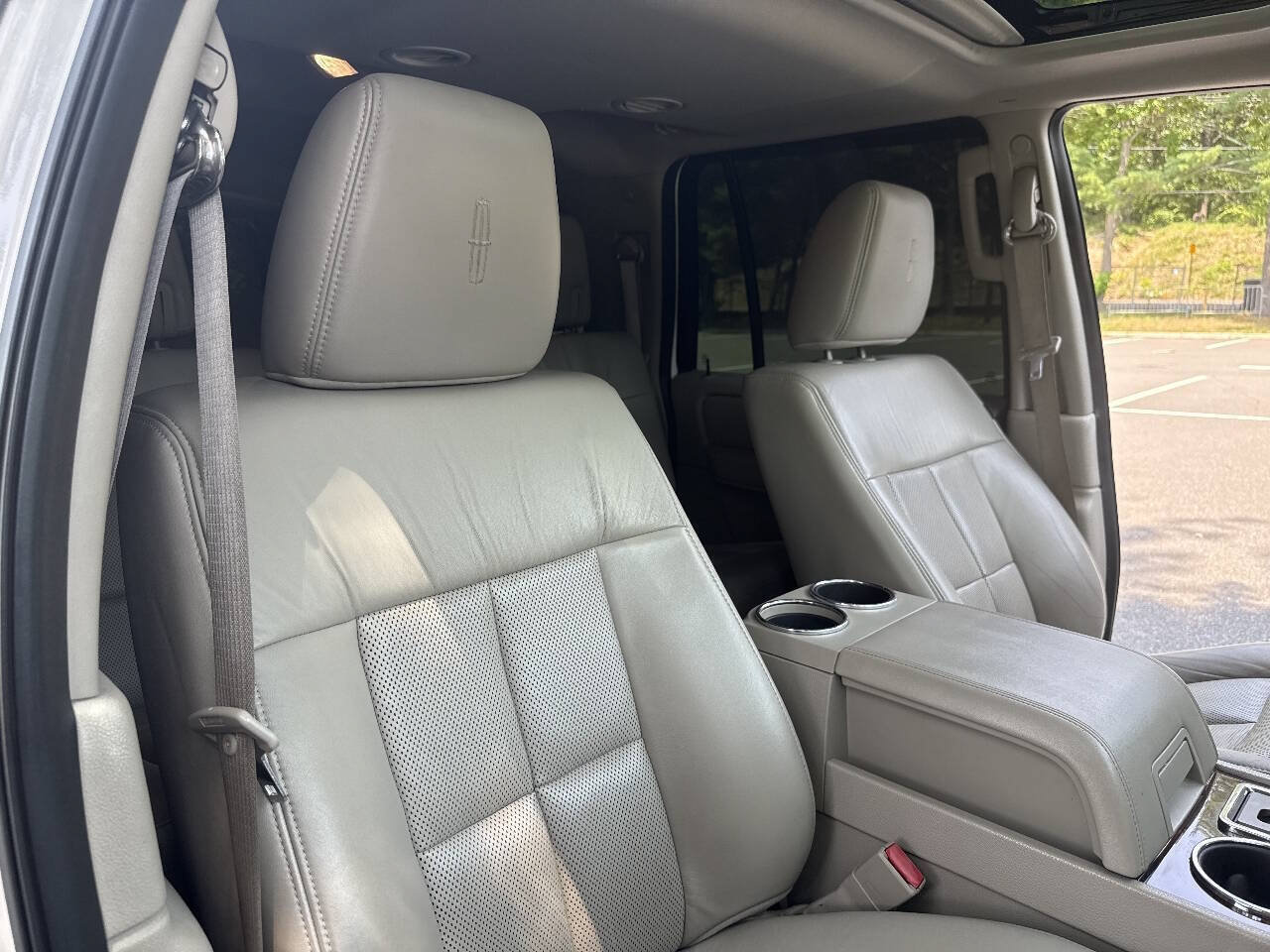 Used 2013 Lincoln Navigator L 2WD w/ HD Trailer Tow Pkg image 23