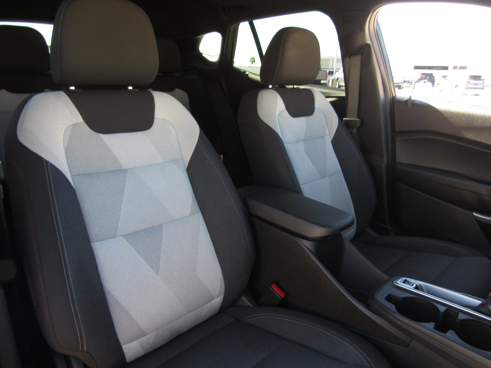 Used 2025 Chevrolet Trax RS w/ Sunroof Package image 11