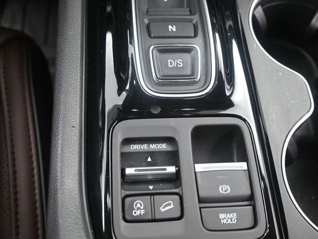 Used 2025 Honda Pilot Elite image 14