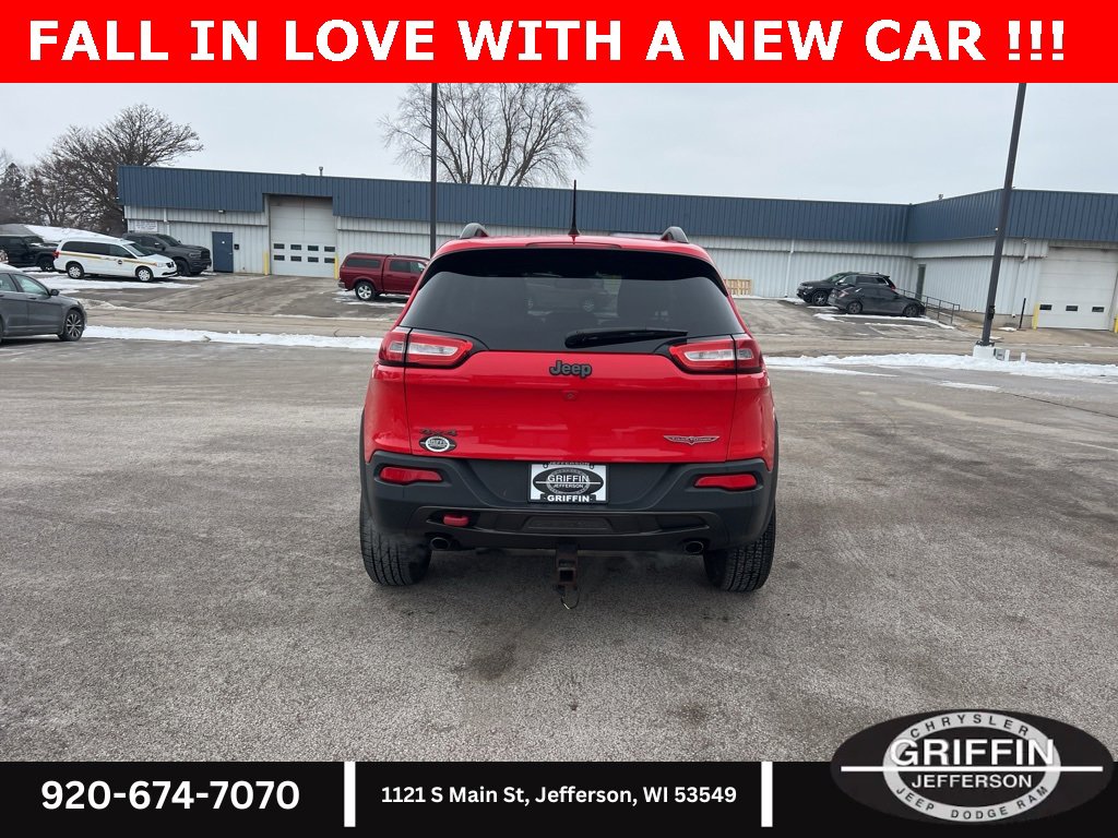 Used 2017 Jeep Cherokee Trailhawk w/ Cold Weather Group image 10