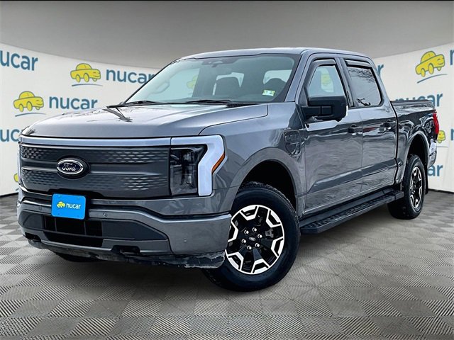 Used 2023 Ford F150 Lightning XLT image 12