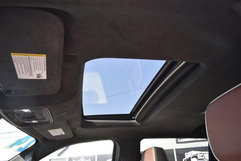 Used 2024 GMC Sierra 3500 Denali Ultimate image 12