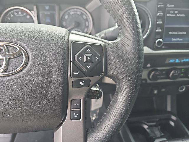 Used 2022 Toyota Tacoma SR5 w/ Technology Package image 18
