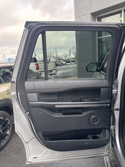 Used 2020 Ford Expedition Max XLT w/ Equipment Group 202A image 12