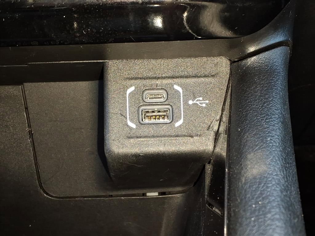 Used 2024 Jeep Compass Sport image 16