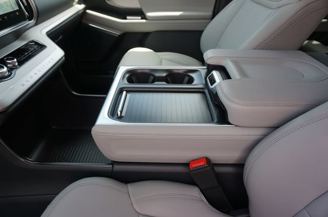 New 2027 Ford Expedition Active RWD image 33