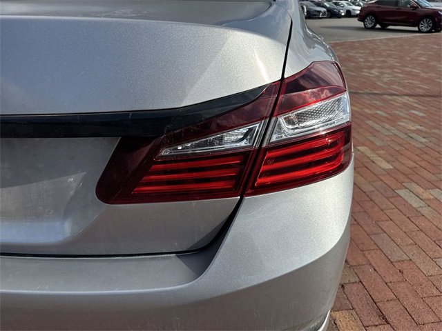 Used 2016 Honda Accord EX-L image 11