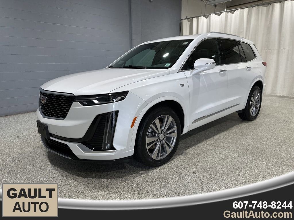 Used 2022 Cadillac XT6 Premium Luxury image 4