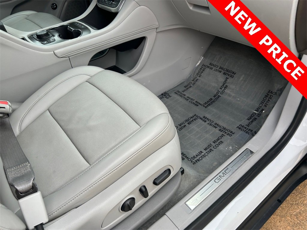 Used 2023 GMC Acadia SLT w/ Technology Package image 30