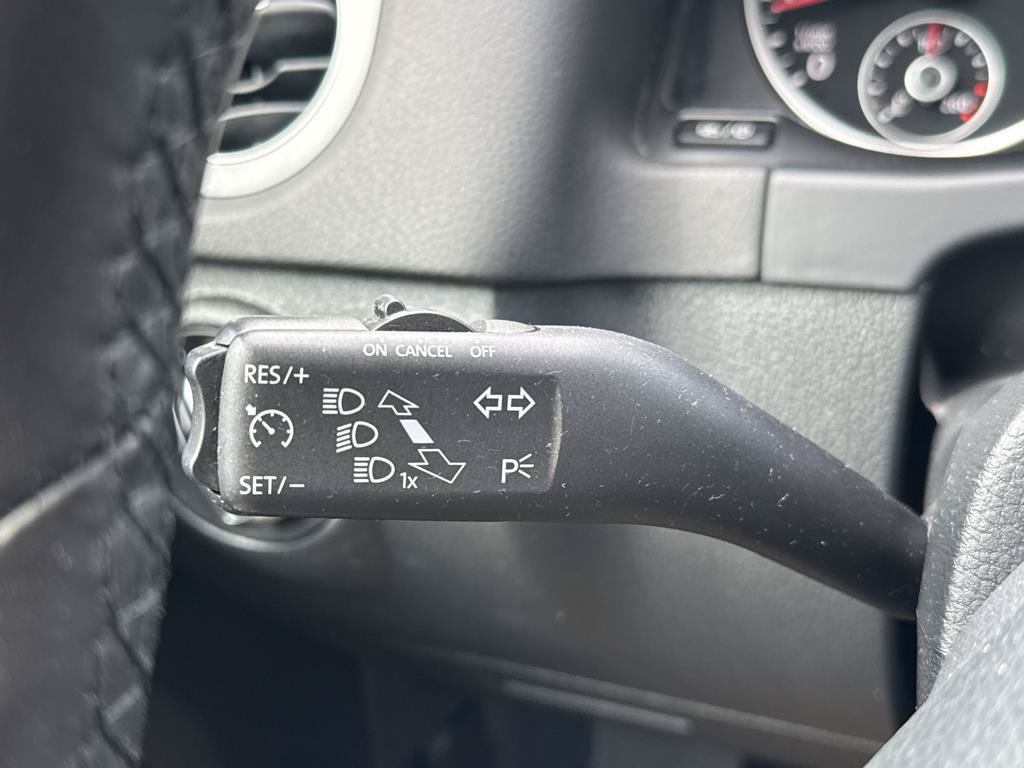 Used 2018 Volkswagen Tiguan Limited AWD/4WD image 10