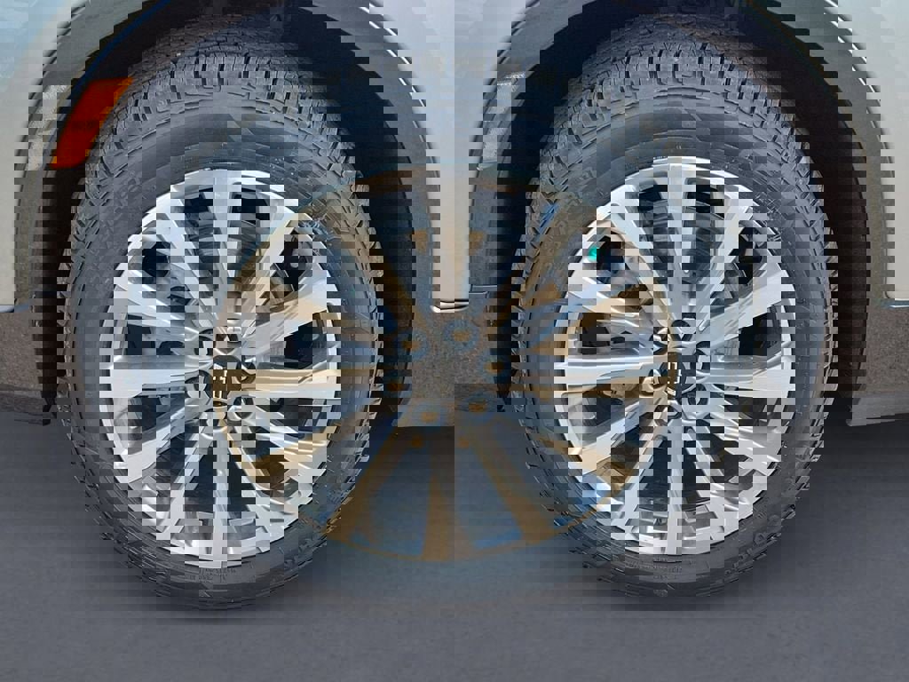 Used 2024 Chevrolet Blazer Premier w/ Driver Confidence II Package image 14