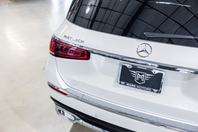 Used 2023 Mercedes-Benz Maybach GLS 600 4MATIC image 16