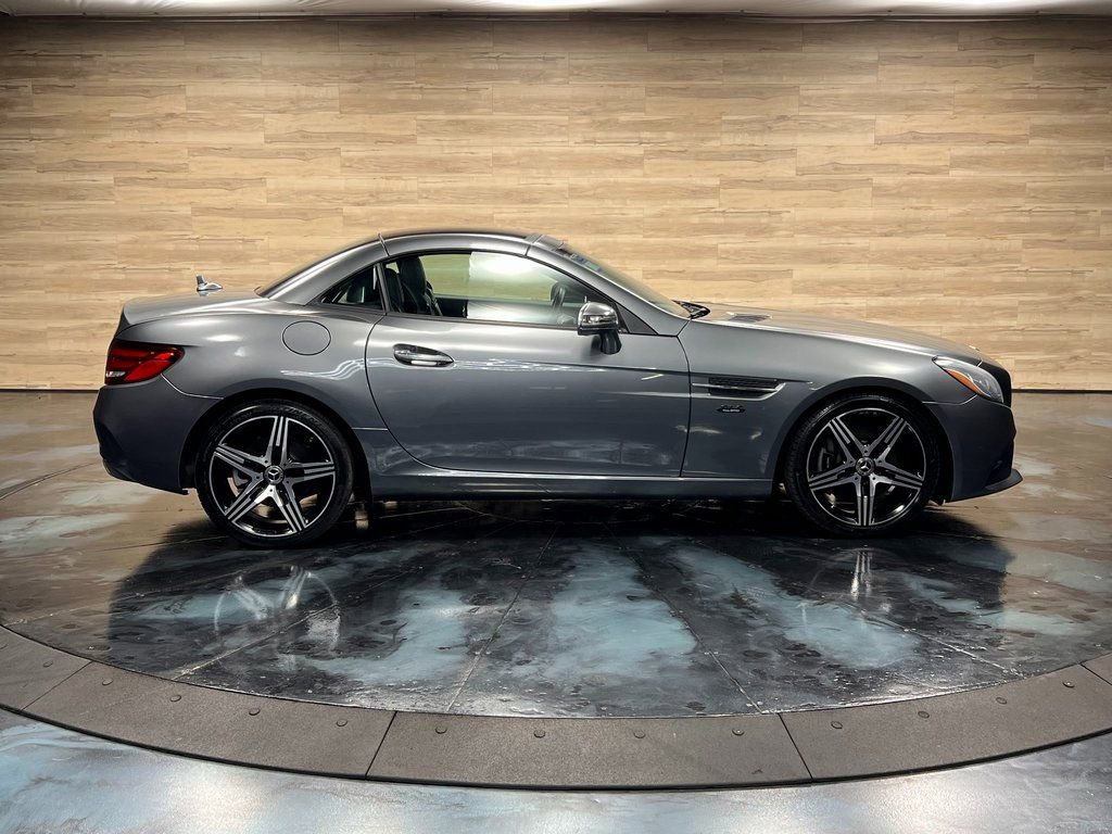 Used 2020 Mercedes-Benz SLC 300 image 10