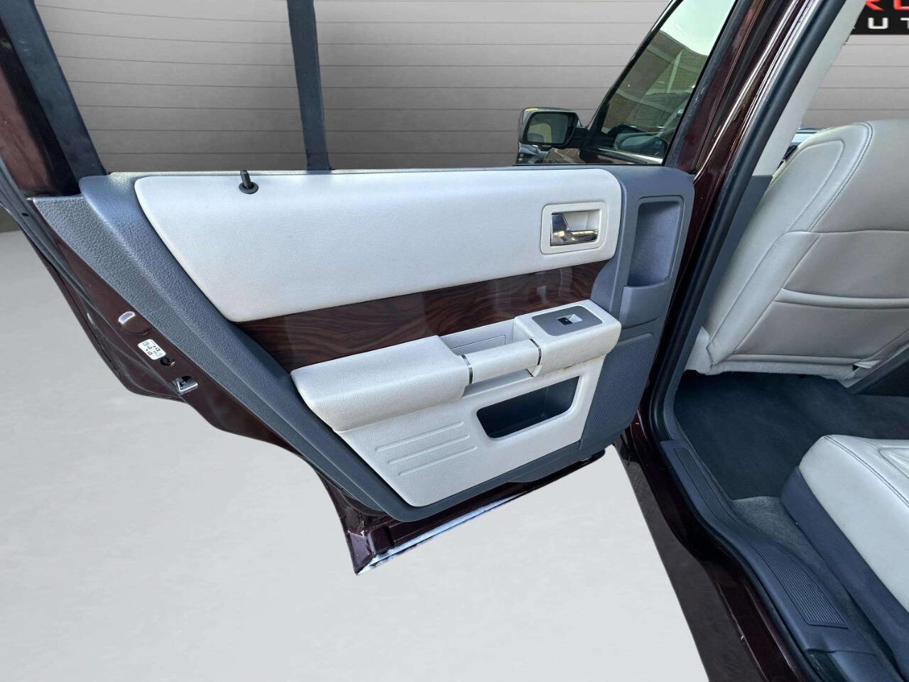 Used 2009 Ford Flex SEL image 26