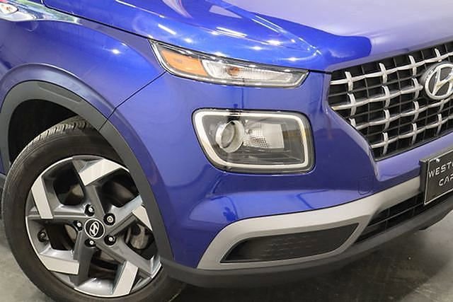 Used 2022 Hyundai Venue SEL FWD image 37