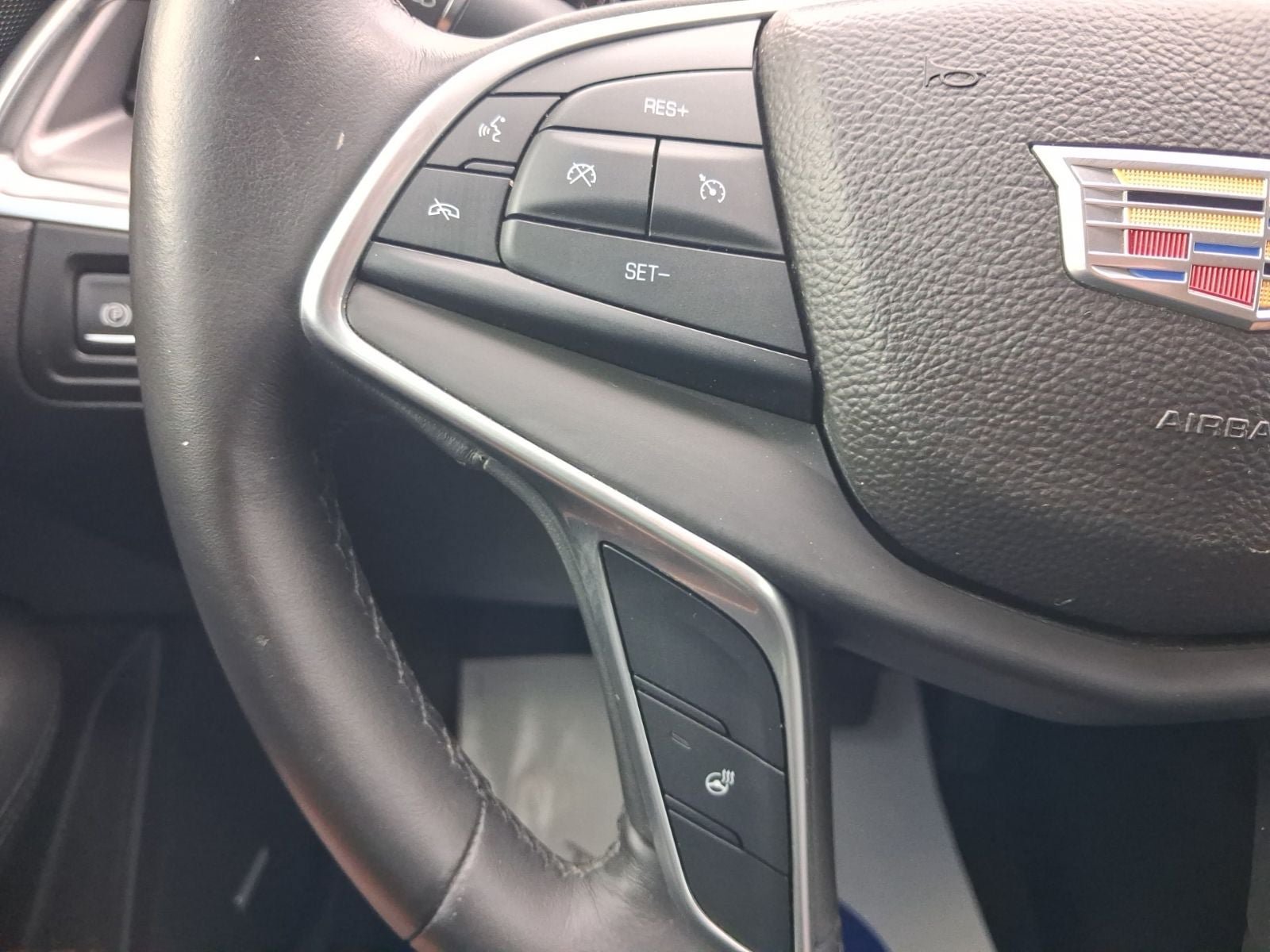 Used 2017 Cadillac XT5 Luxury FWD image 19