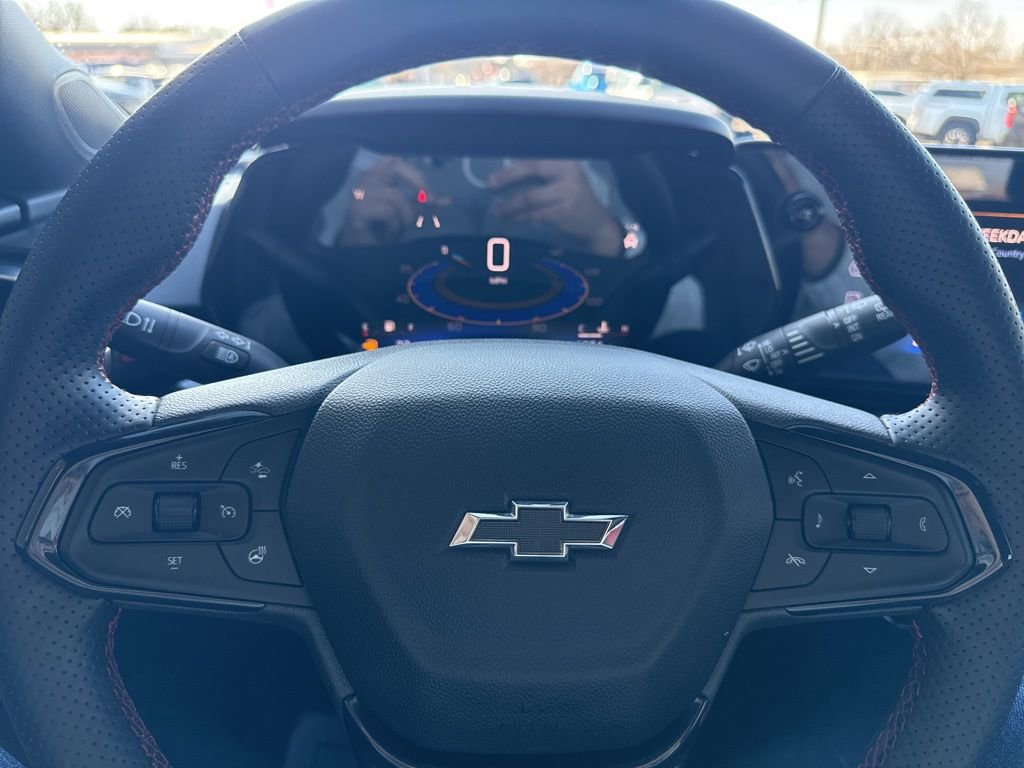 Used 2024 Chevrolet Trax RS w/ Driver Confidence Package FWD image 17