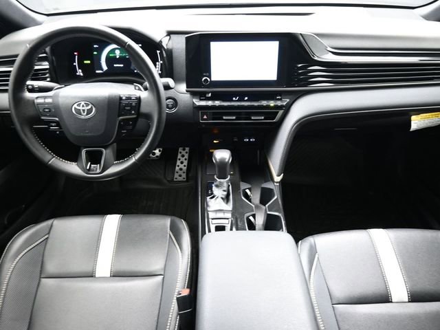 Used 2025 Toyota Camry SE FWD image 14
