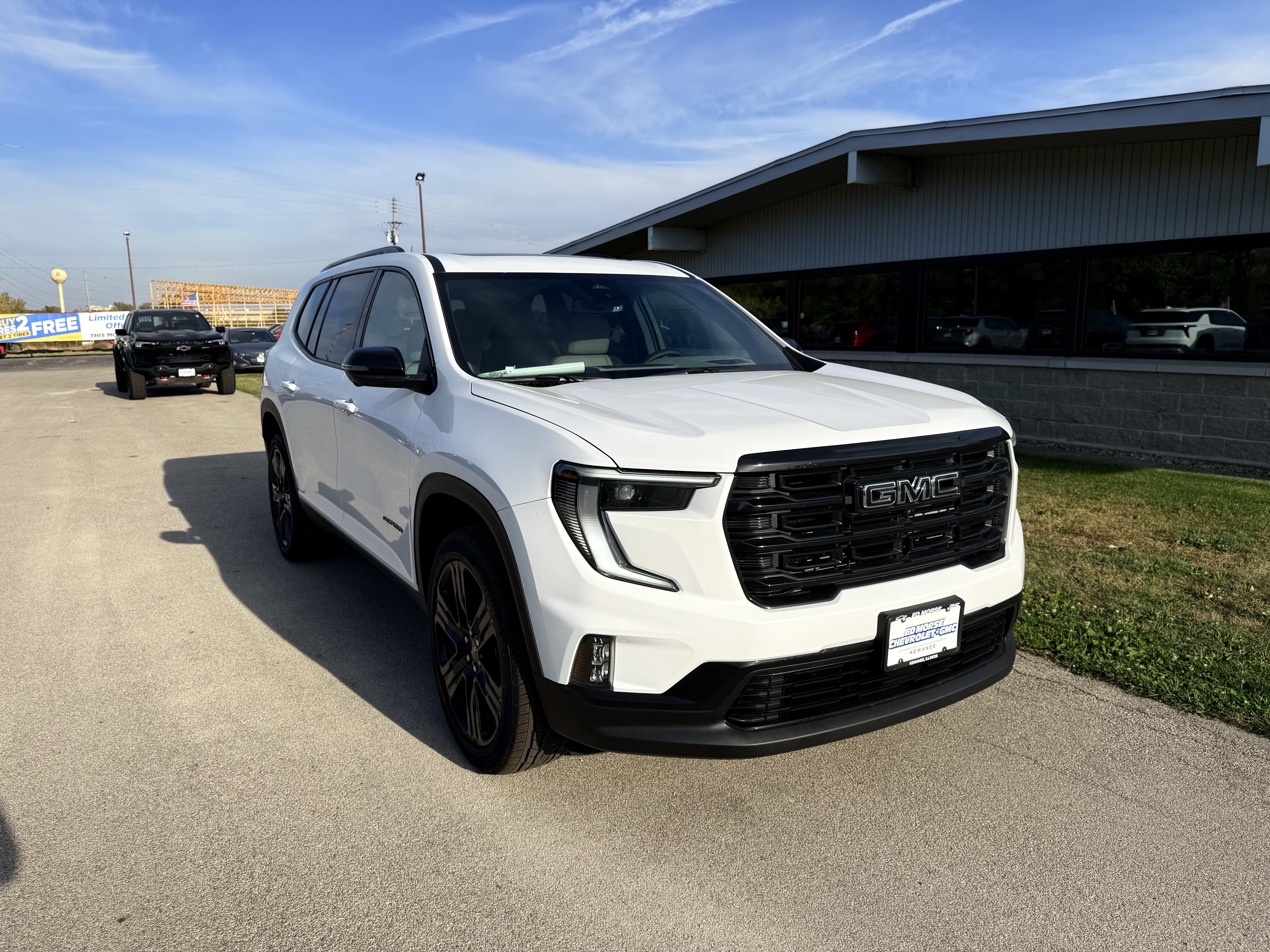 New 2025 GMC Acadia Elevation w/ Elevation Premium Package AWD/4WD image 7