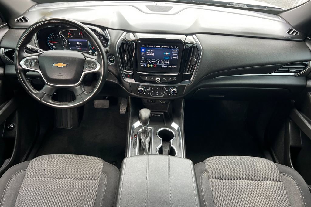 Used 2023 Chevrolet Traverse LT image 17