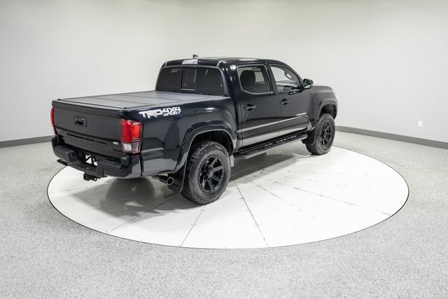 Used 2019 Toyota Tacoma TRD Sport AWD/4WD image 29