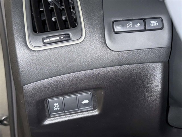 Used 2022 INFINITI Q50 Sensory image 27