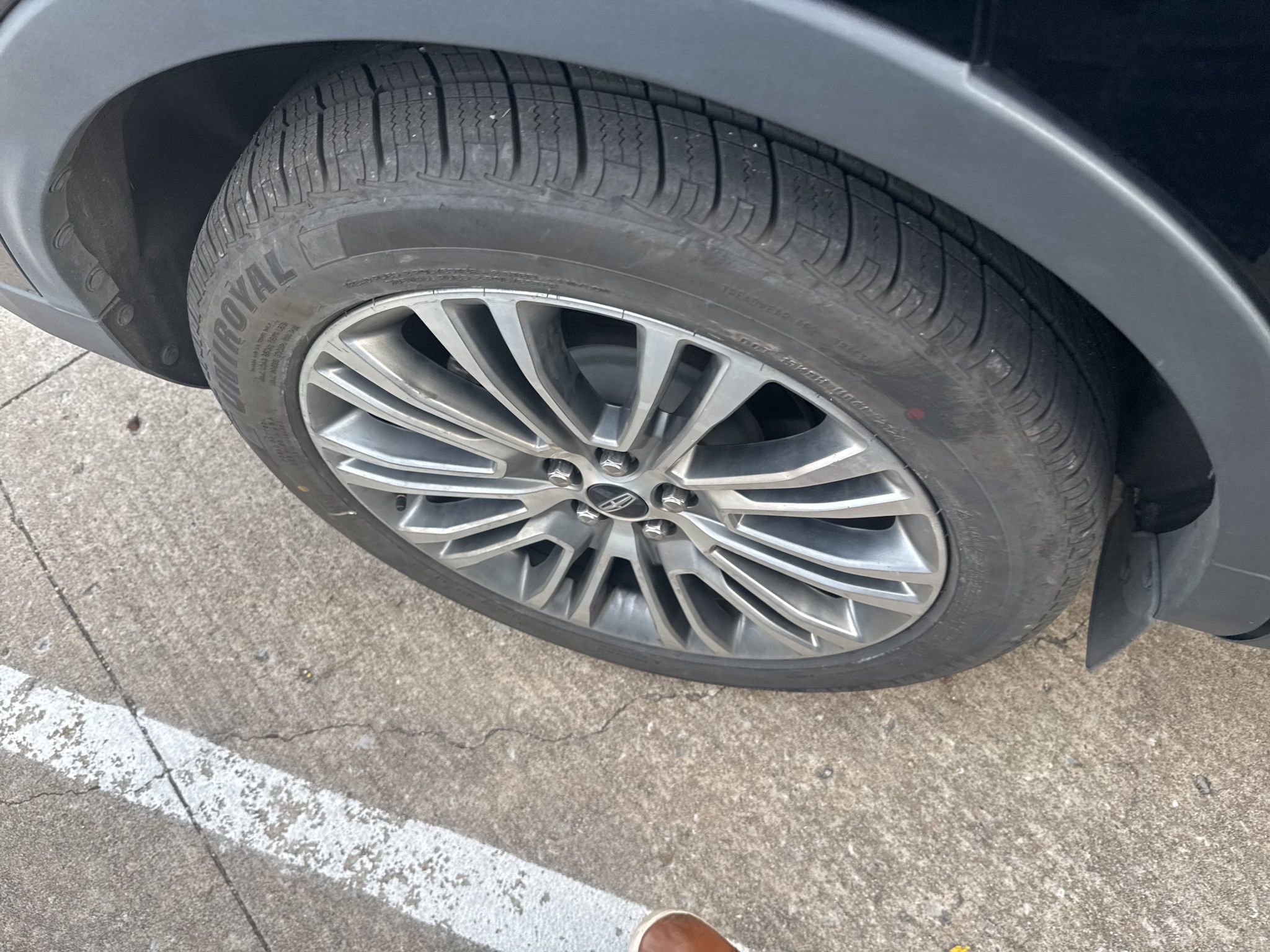 Used 2016 Lincoln MKX Reserve w/ Technology Package image 5