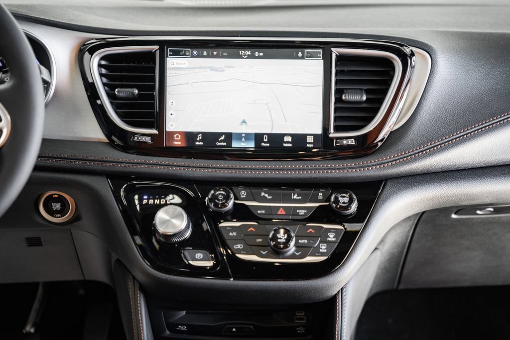 New 2026 Chrysler Pacifica Pinnacle FWD image 20