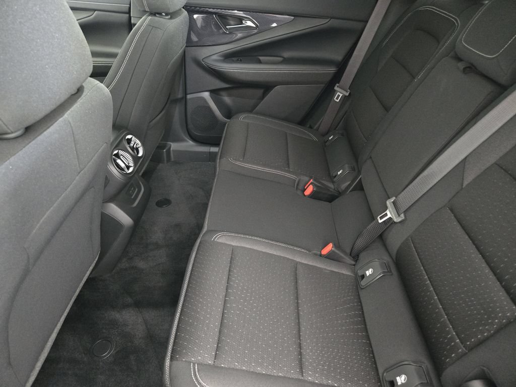New 2025 Chevrolet Blazer EV LT w/ Midnight/Sport Edition FWD image 33