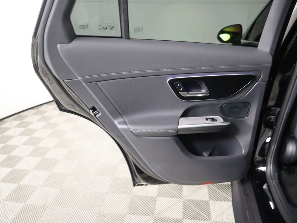 New 2026 Mercedes-Benz GLC 300 image 27