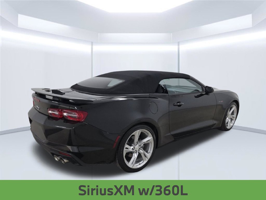 Used 2024 Chevrolet Camaro LT w/ Technology Package RWD image 2