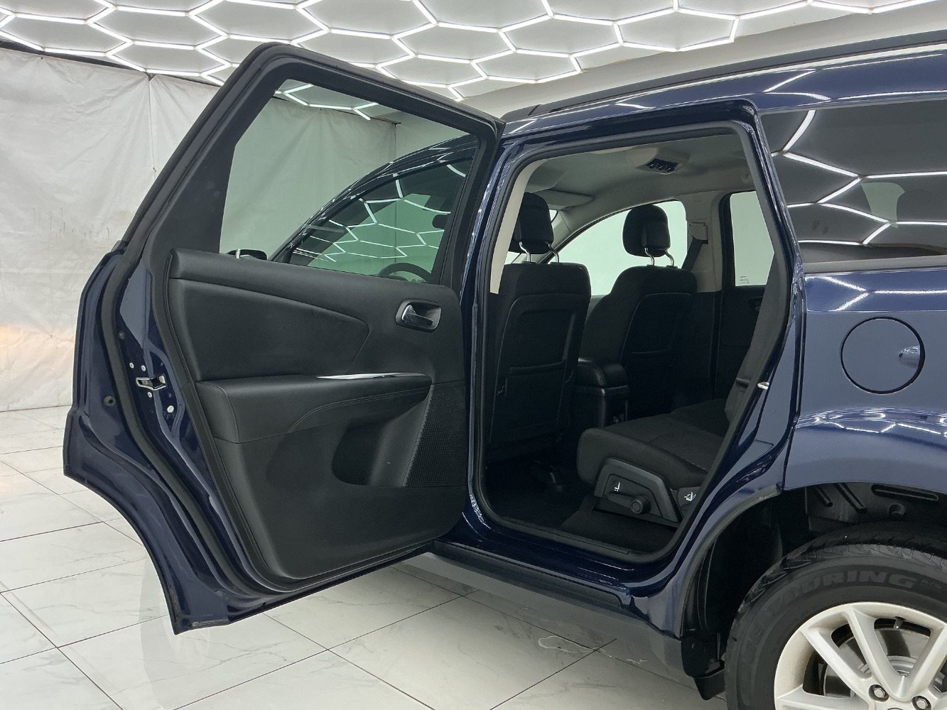Used 2018 Dodge Journey SXT w/ Premium Group FWD image 22