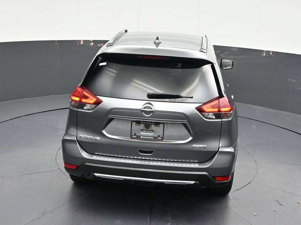 Used 2020 Nissan Rogue S w/ Special Edition Package FWD image 20