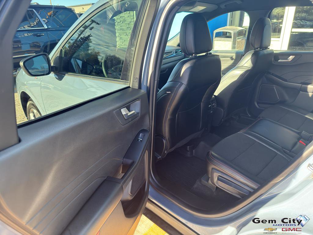 Used 2024 Ford Escape ST-Line w/ Tech Pack #1 image 13