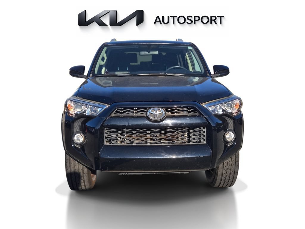Used 2018 Toyota 4Runner SR5 AWD/4WD image 2
