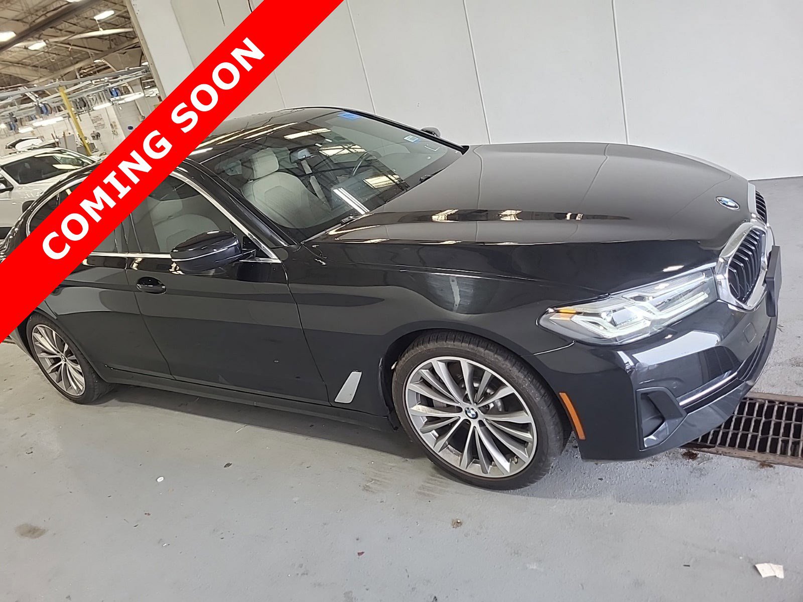 Used 2022 BMW 530i xDrive w/ Convenience Package image 3
