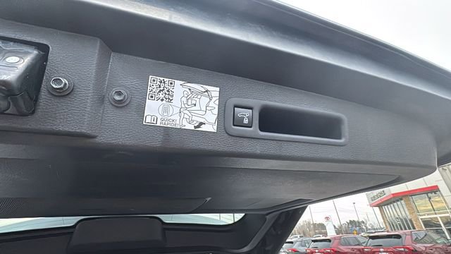 Used 2023 Toyota Sienna XSE image 37