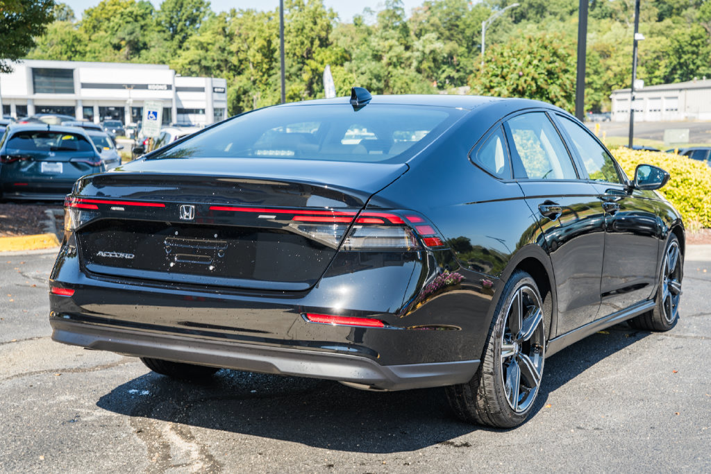 Certified 2026 Honda Accord SE image 4