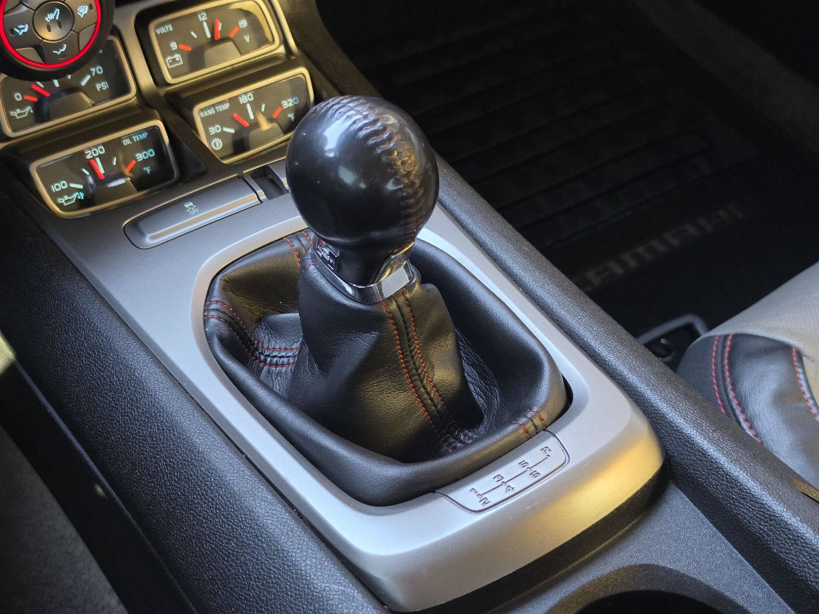 Used 2011 Chevrolet Camaro SS RWD image 22