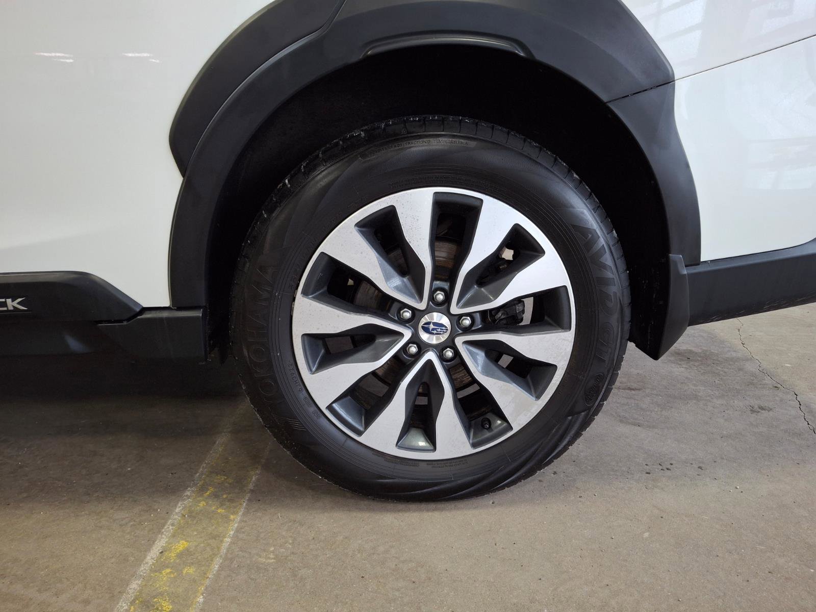 Certified 2023 Subaru Outback Limited XT image 5