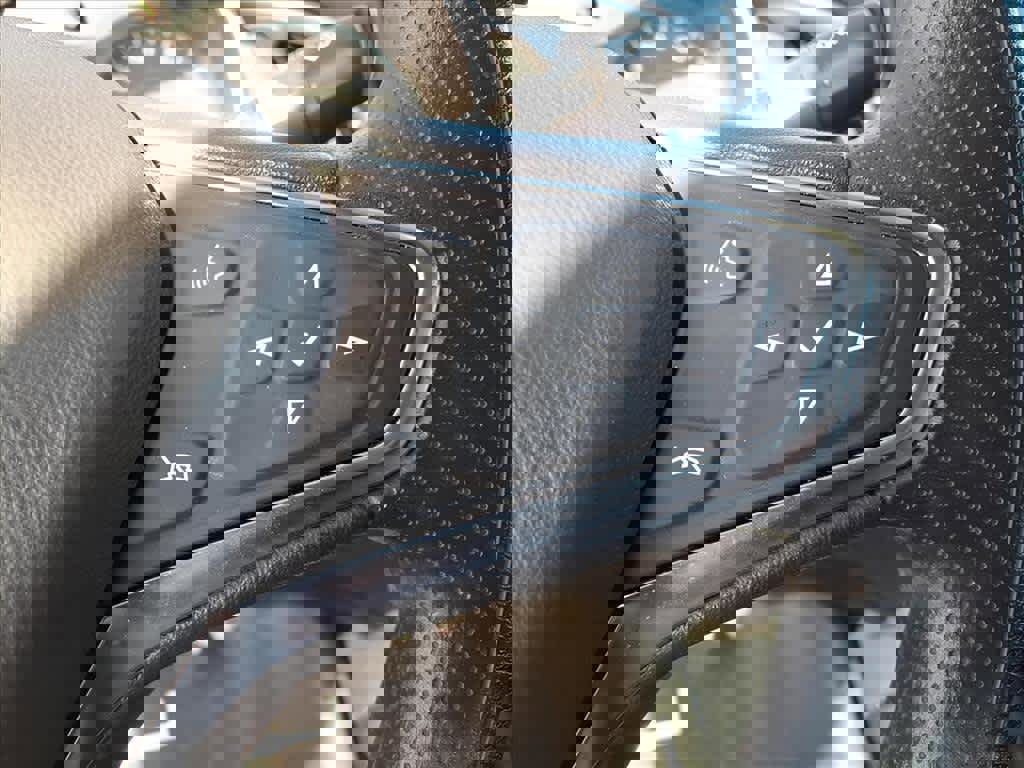 Used 2024 Chevrolet Malibu LS image 21