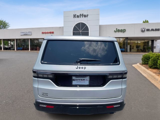 New 2026 Jeep Grand Wagoneer L Summit w/ Premium Group III AWD/4WD image 5