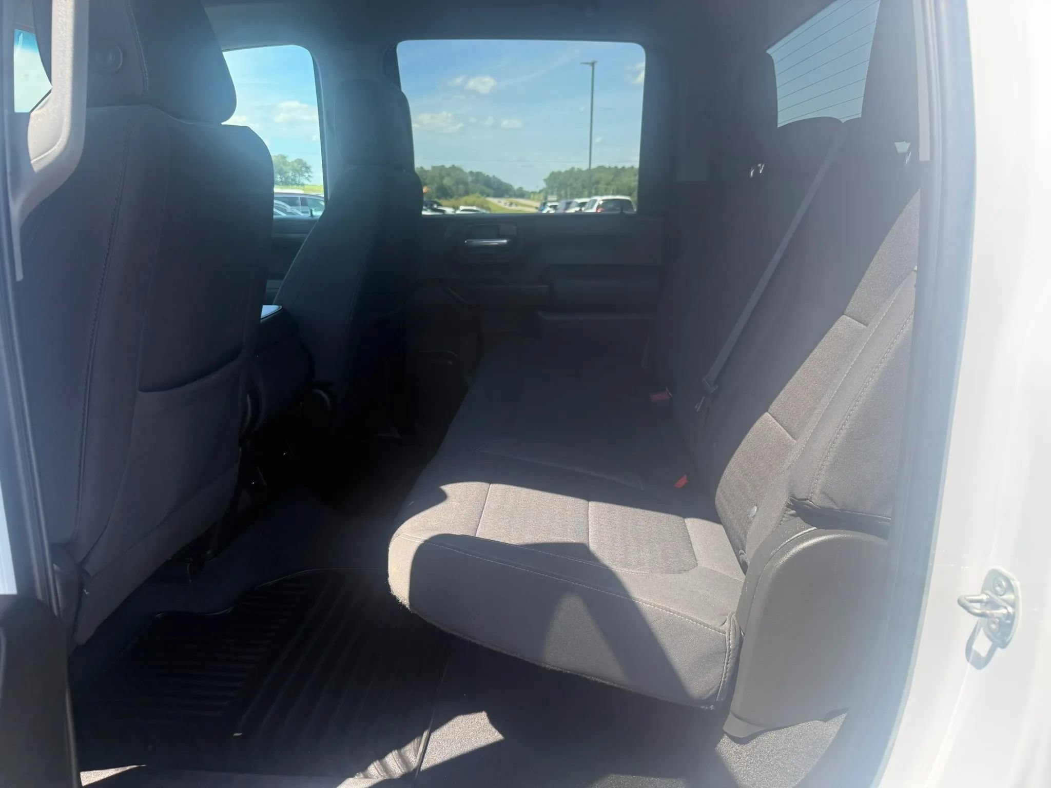 Used 2021 Chevrolet Silverado 2500 LT w/ Z71 Off-Road Package AWD/4WD image 18