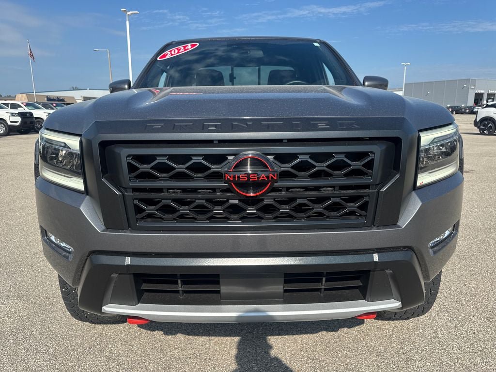 Used 2024 Nissan Frontier PRO-4X w/ Technology Package AWD/4WD image 9