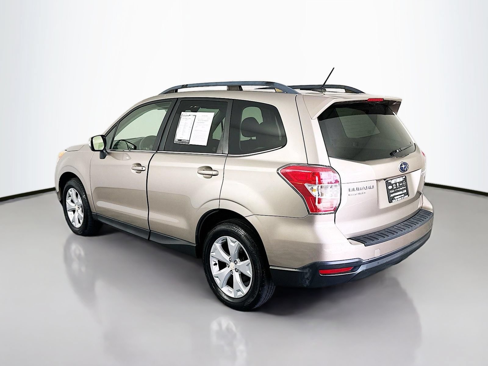 Used 2015 Subaru Forester 2.5i Limited AWD/4WD image 5