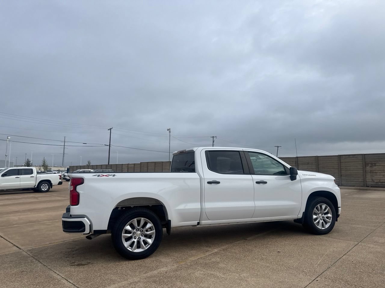 Used 2022 Chevrolet Silverado 1500 Custom AWD/4WD image 23