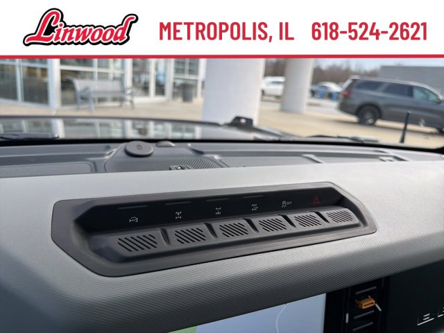 Used 2022 Ford Bronco Badlands image 28