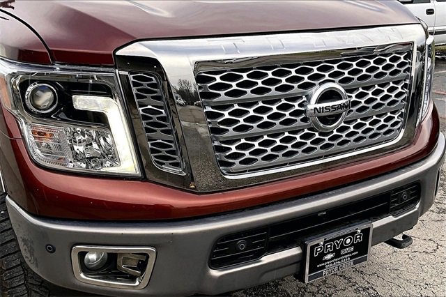 Used 2017 Nissan Titan Platinum Reserve image 34