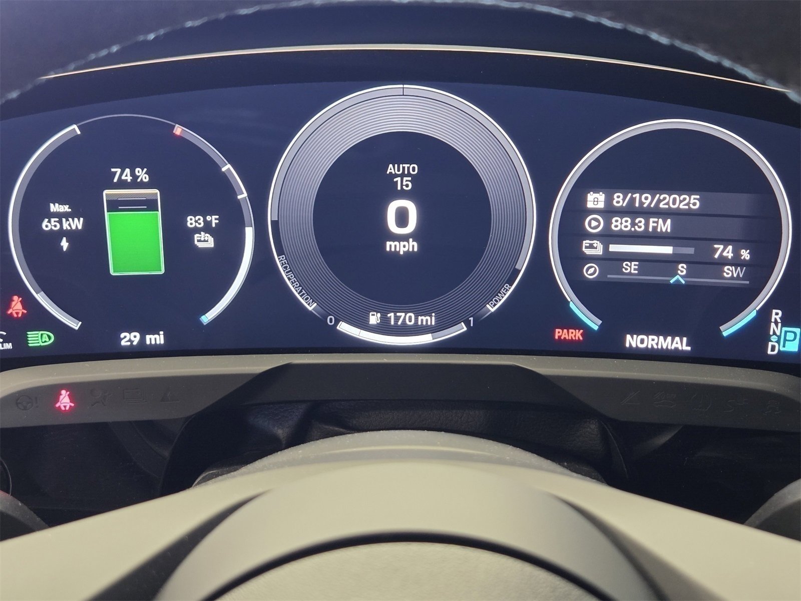 Used 2025 Porsche Taycan image 19