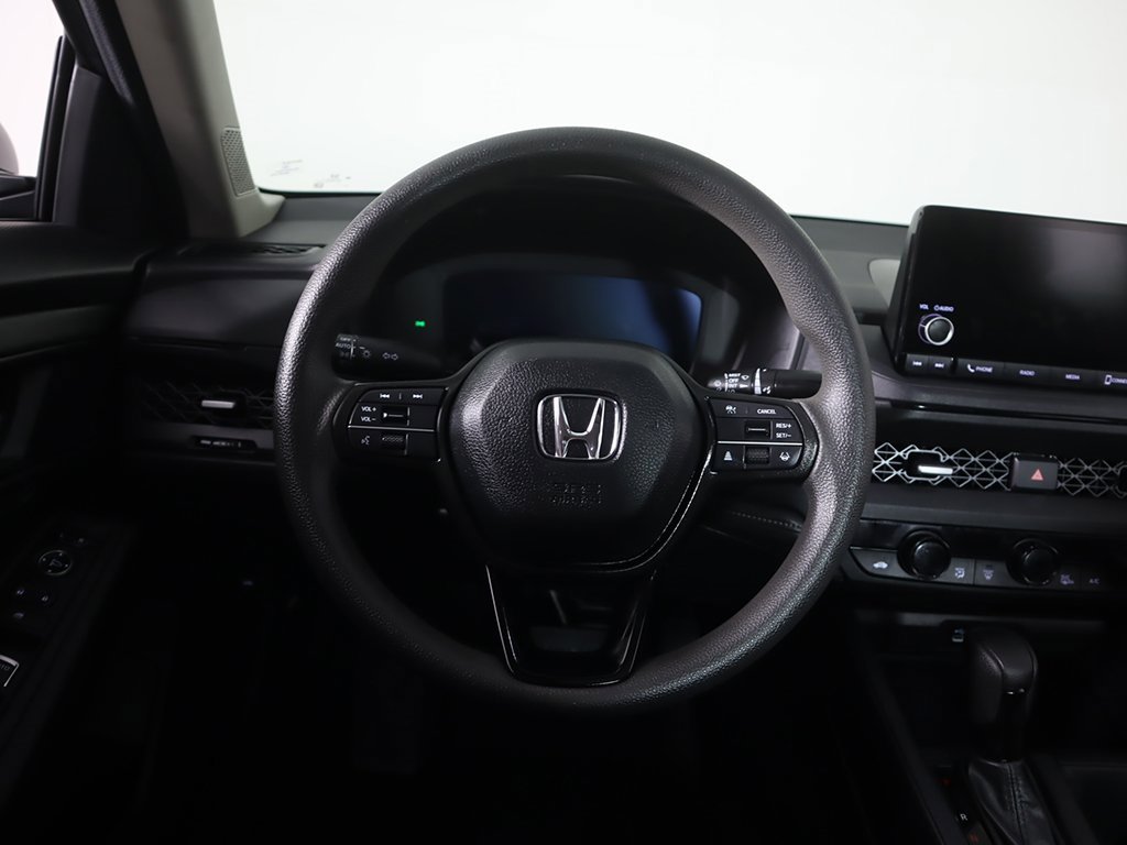 Certified 2025 Honda Accord SE image 39